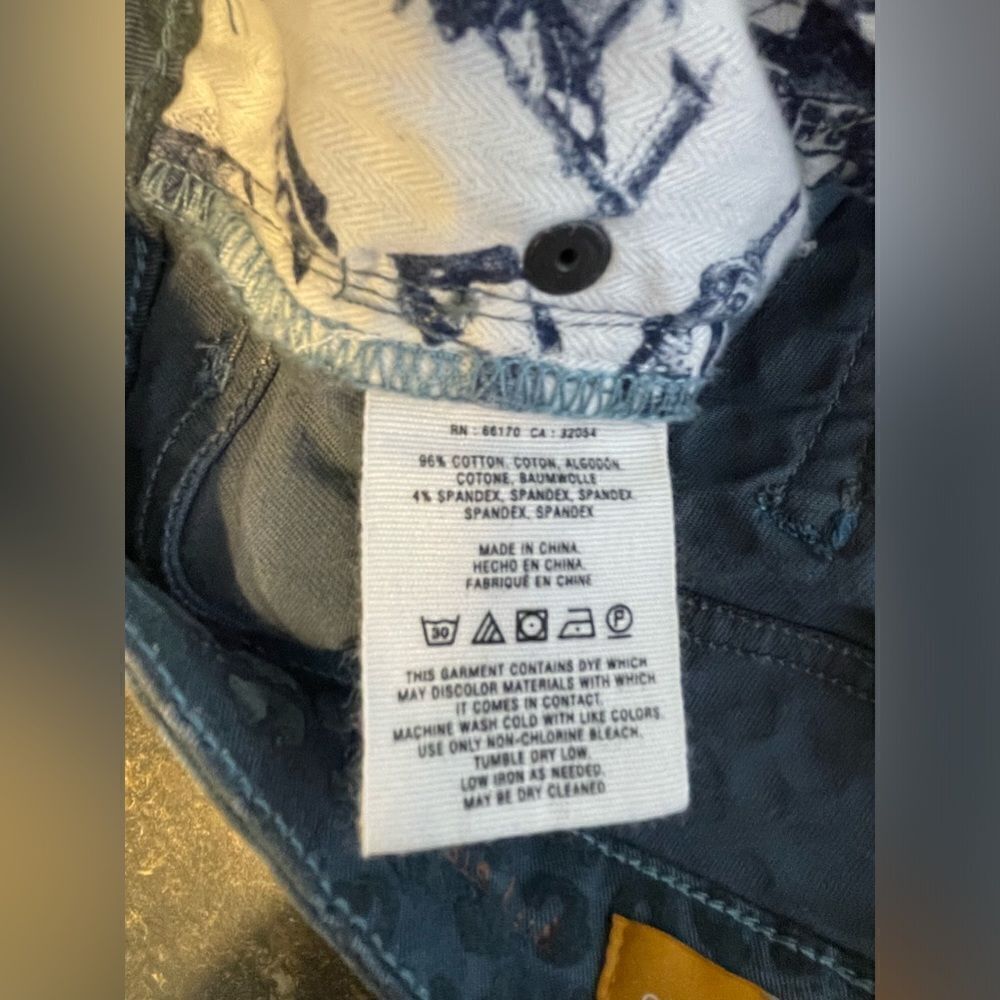 Anthropologie Pilcro Stet Flocked Velvet Leopard Print Jeans 28 - Picture 10 of 10